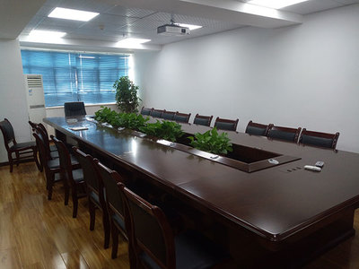 公司简介 卓越的销售及技术咨询服务，赋能企业持续增长